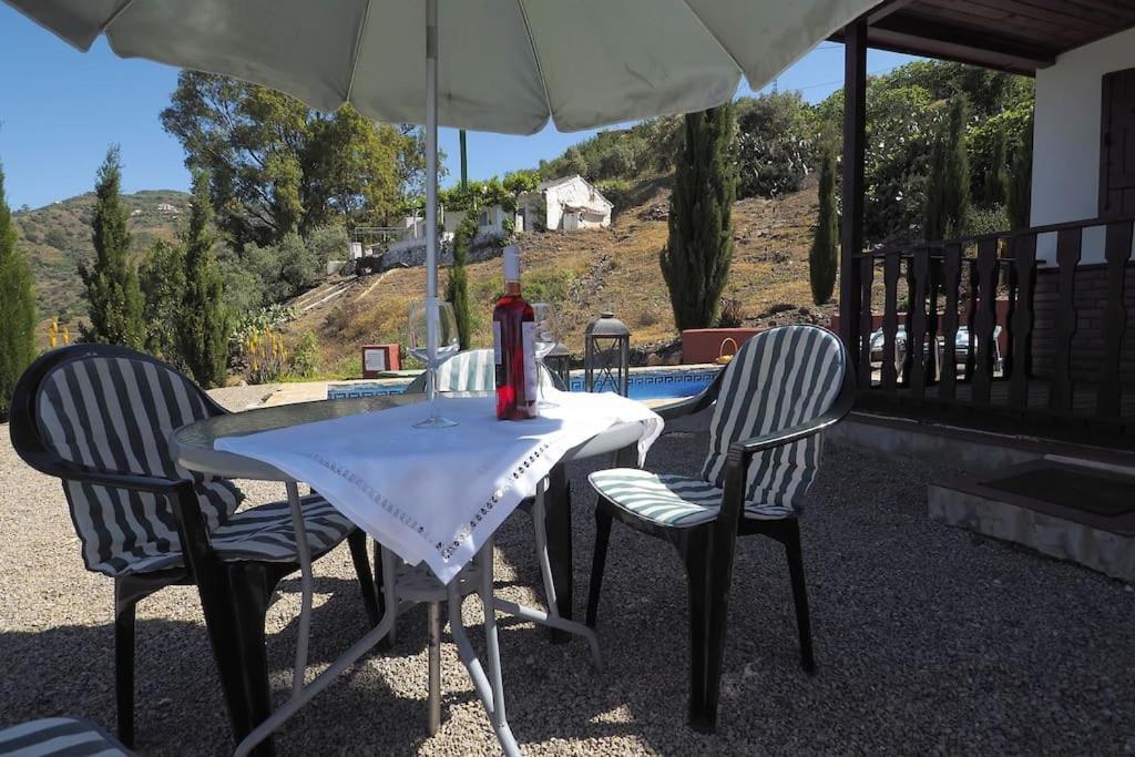Вилла Cozy House With Private Pool Аренас Экстерьер фото